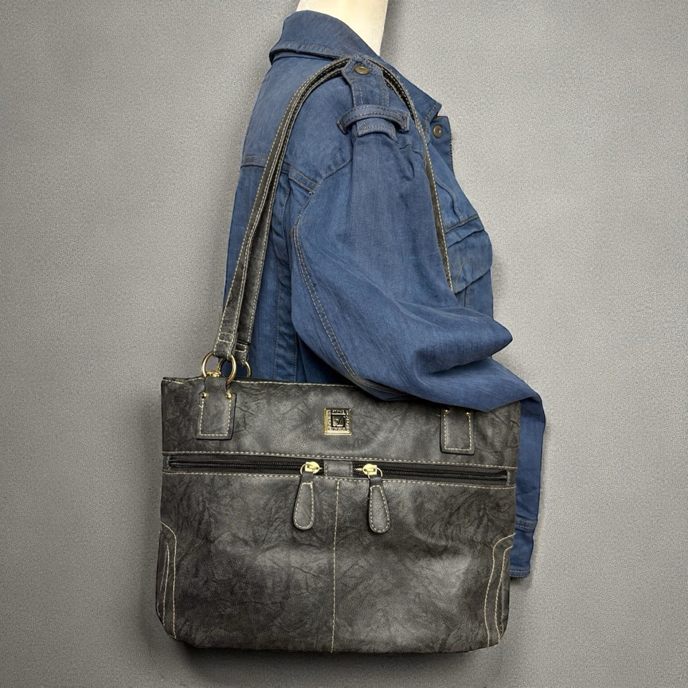 Stone Mountain Leather Crunch Grey Shoulder, Hand Bag